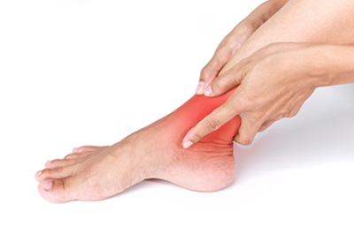 Causes and Symptoms of Ankle Pain Without Swelling